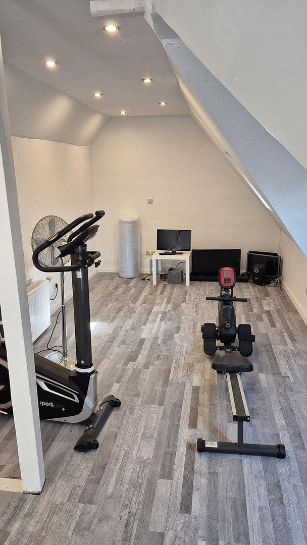 Prodej domu 98 m², pozemek 180 m², Kamp-Lintfort, Severní Porýní-Vestfálsko Prodej domu 98 m², pozemek 180 m², Kamp-Lintfort, Severní Porýní-Vestfálsko