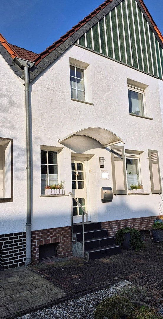 Prodej domu 98 m², pozemek 180 m², Kamp-Lintfort, Severní Porýní-Vestfálsko Prodej domu 98 m², pozemek 180 m², Kamp-Lintfort, Severní Porýní-Vestfálsko