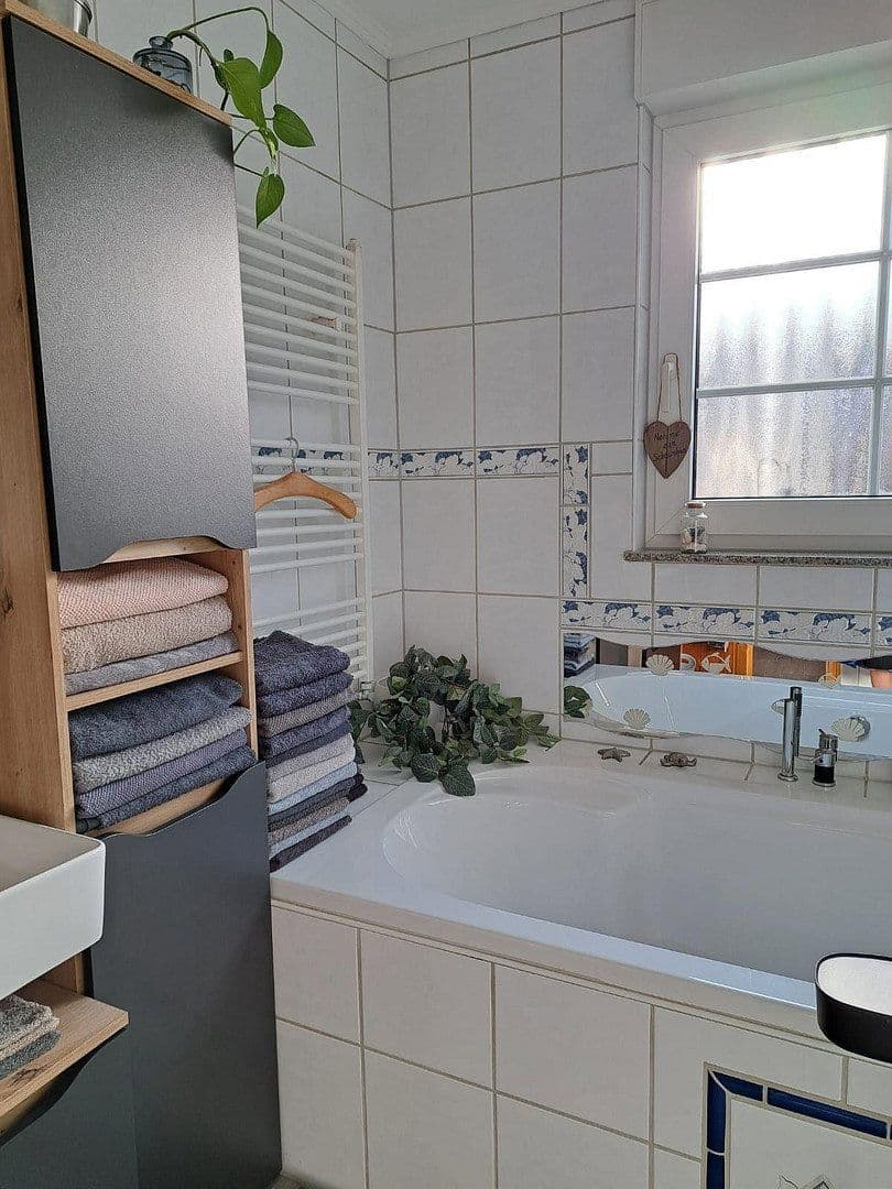 Prodej domu 98 m², pozemek 180 m², Kamp-Lintfort, Severní Porýní-Vestfálsko Prodej domu 98 m², pozemek 180 m², Kamp-Lintfort, Severní Porýní-Vestfálsko