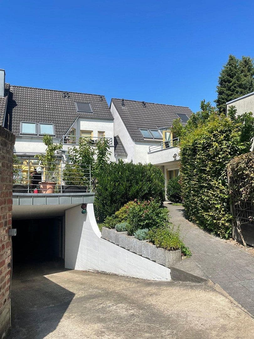Prodej bytu 4+1 135 m², Meerbusch, Severní Porýní-Vestfálsko Prodej bytu 4+1 135 m², Meerbusch, Severní Porýní-Vestfálsko