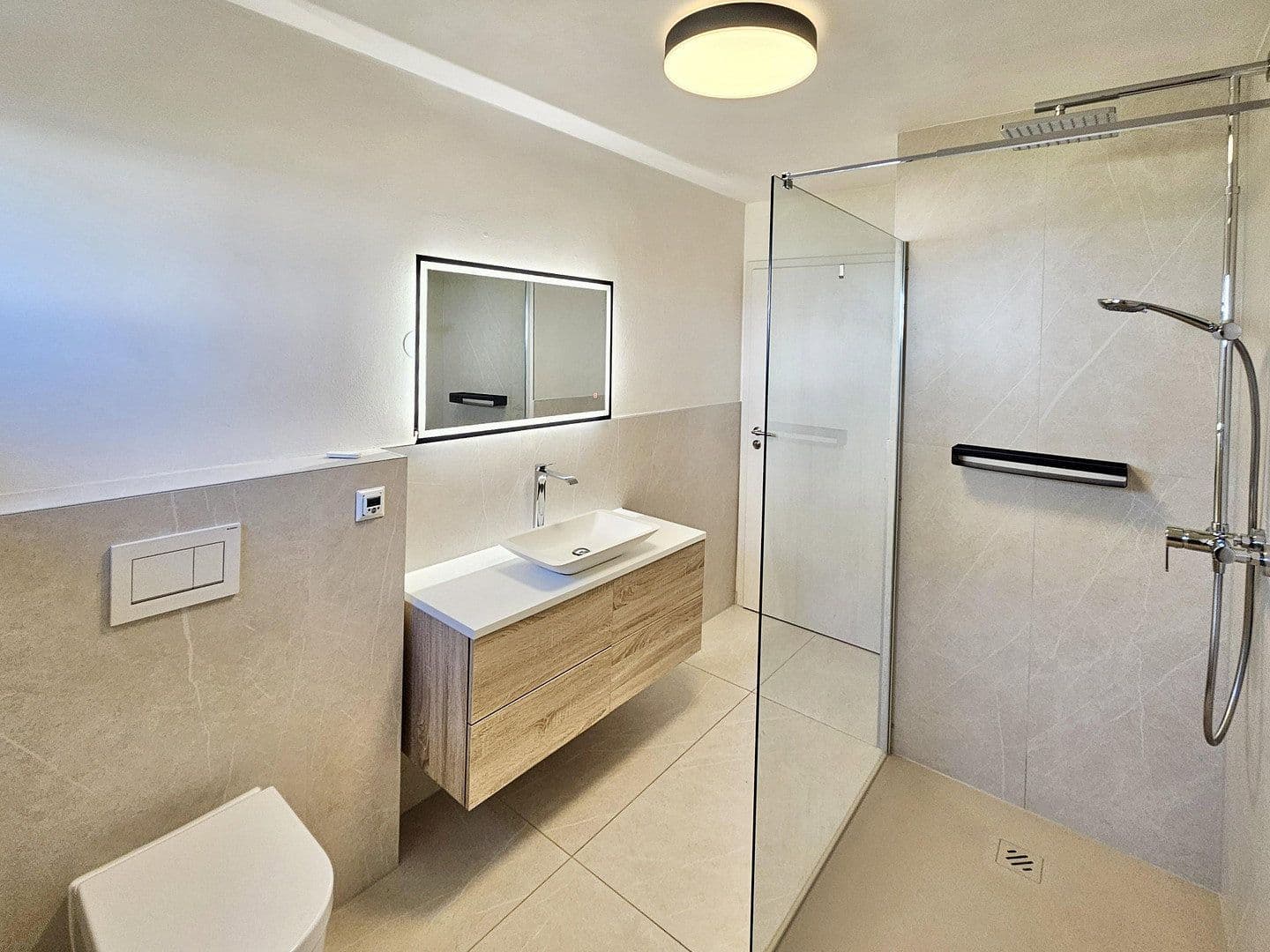 Prodej domu 127 m², pozemek 888 m², Bad Saulgau, Bádensko-Württembersko Prodej domu 127 m², pozemek 888 m², Bad Saulgau, Bádensko-Württembersko