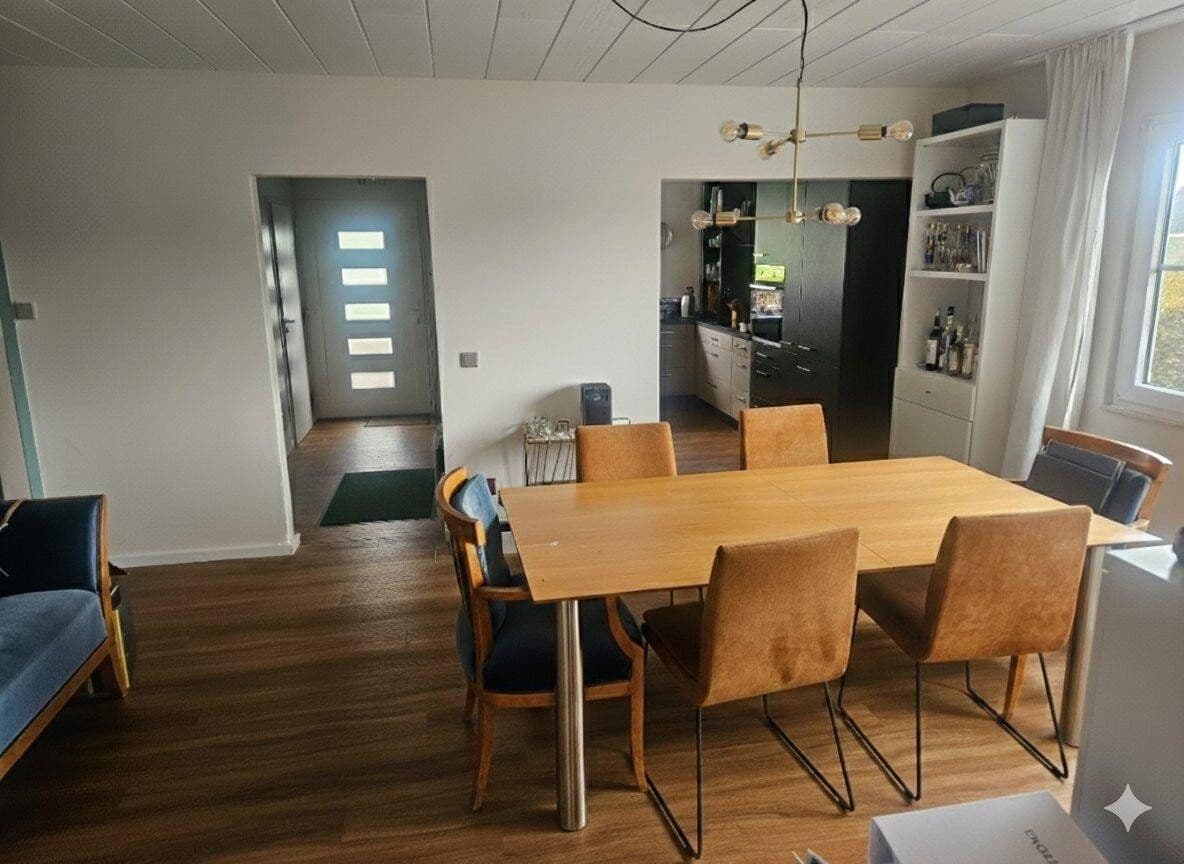 Prodej domu 127 m², pozemek 888 m², Bad Saulgau, Bádensko-Württembersko Prodej domu 127 m², pozemek 888 m², Bad Saulgau, Bádensko-Württembersko