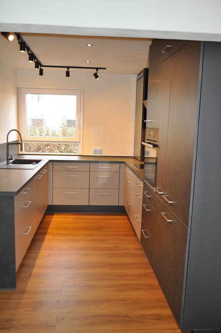 Prodej domu 127 m², pozemek 888 m², Bad Saulgau, Bádensko-Württembersko Prodej domu 127 m², pozemek 888 m², Bad Saulgau, Bádensko-Württembersko