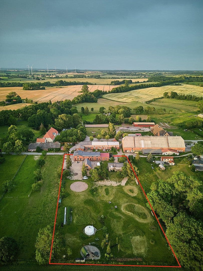Pronájem bytu 4+kk 140 m², Madsow 19-22, Neuburg, Mecklenburg-Vorpommern Pronájem bytu 4+kk 140 m², Madsow 19-22, Neuburg, Mecklenburg-Vorpommern