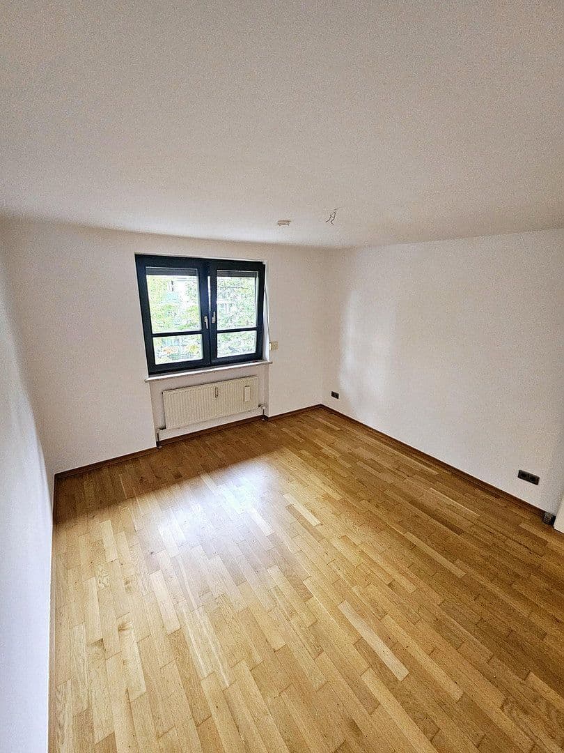 Prodej bytu 4+1 105 m², München, Bavorsko Prodej bytu 4+1 105 m², München, Bavorsko