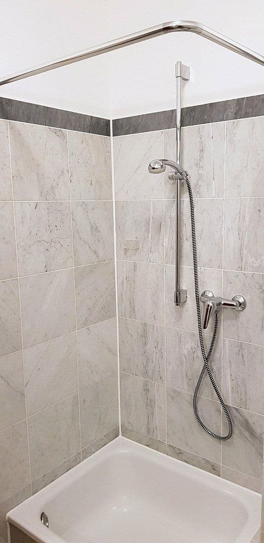 Pronájem bytu 1+1 24 m², Am Wald 3, Ober-Olm, Porýní-Falc Pronájem bytu 1+1 24 m², Am Wald 3, Ober-Olm, Porýní-Falc
