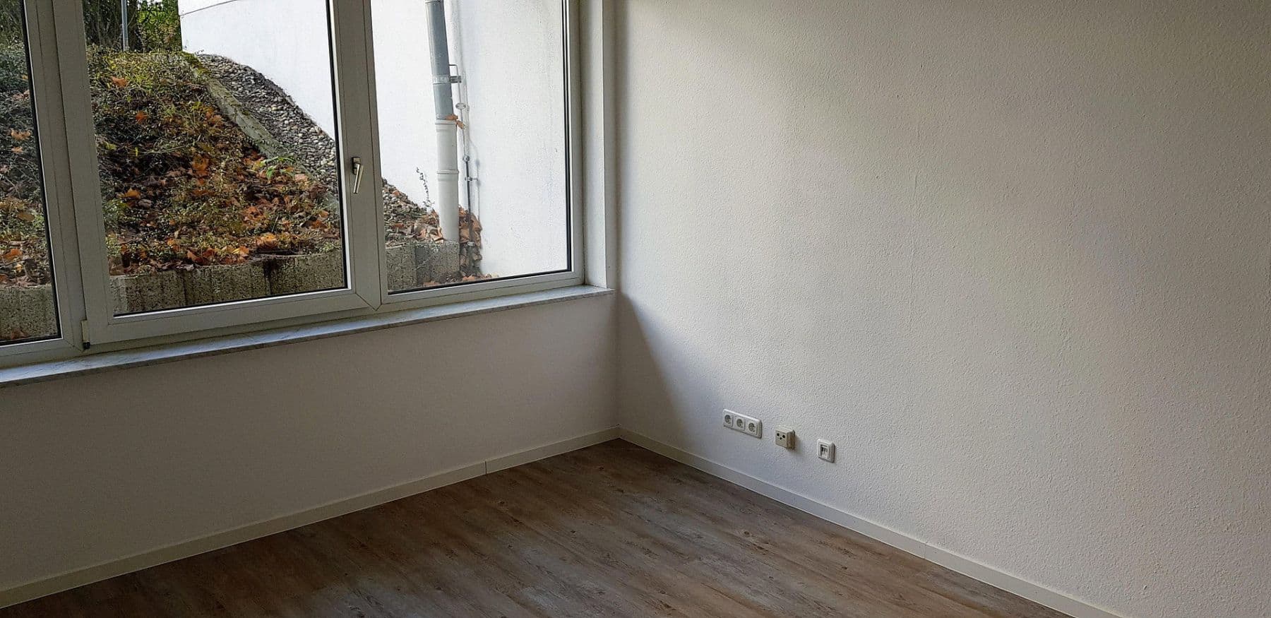 Pronájem bytu 1+1 24 m², Am Wald 3, Ober-Olm, Porýní-Falc Pronájem bytu 1+1 24 m², Am Wald 3, Ober-Olm, Porýní-Falc