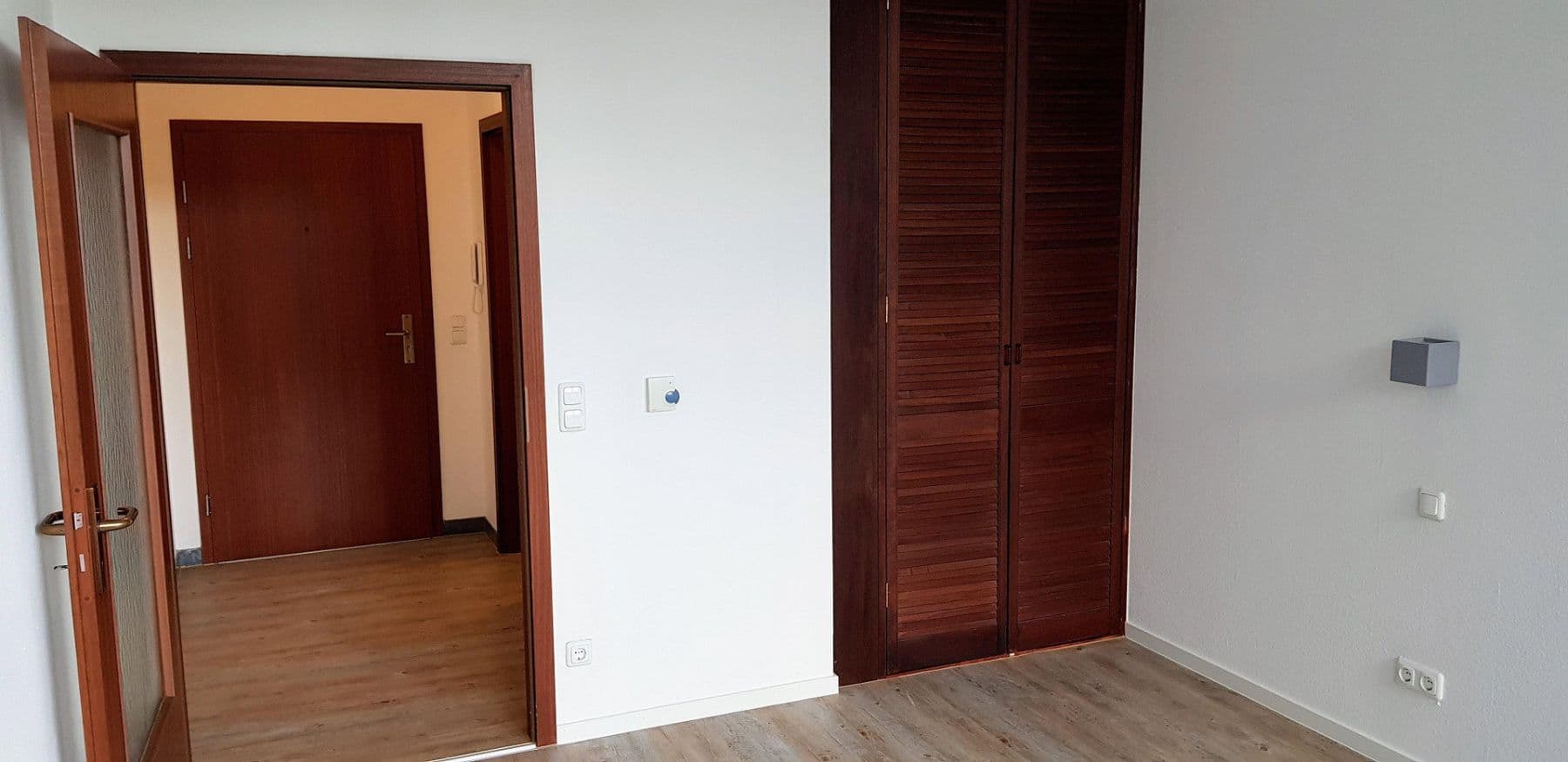 Pronájem bytu 1+1 24 m², Am Wald 3, Ober-Olm, Porýní-Falc Pronájem bytu 1+1 24 m², Am Wald 3, Ober-Olm, Porýní-Falc