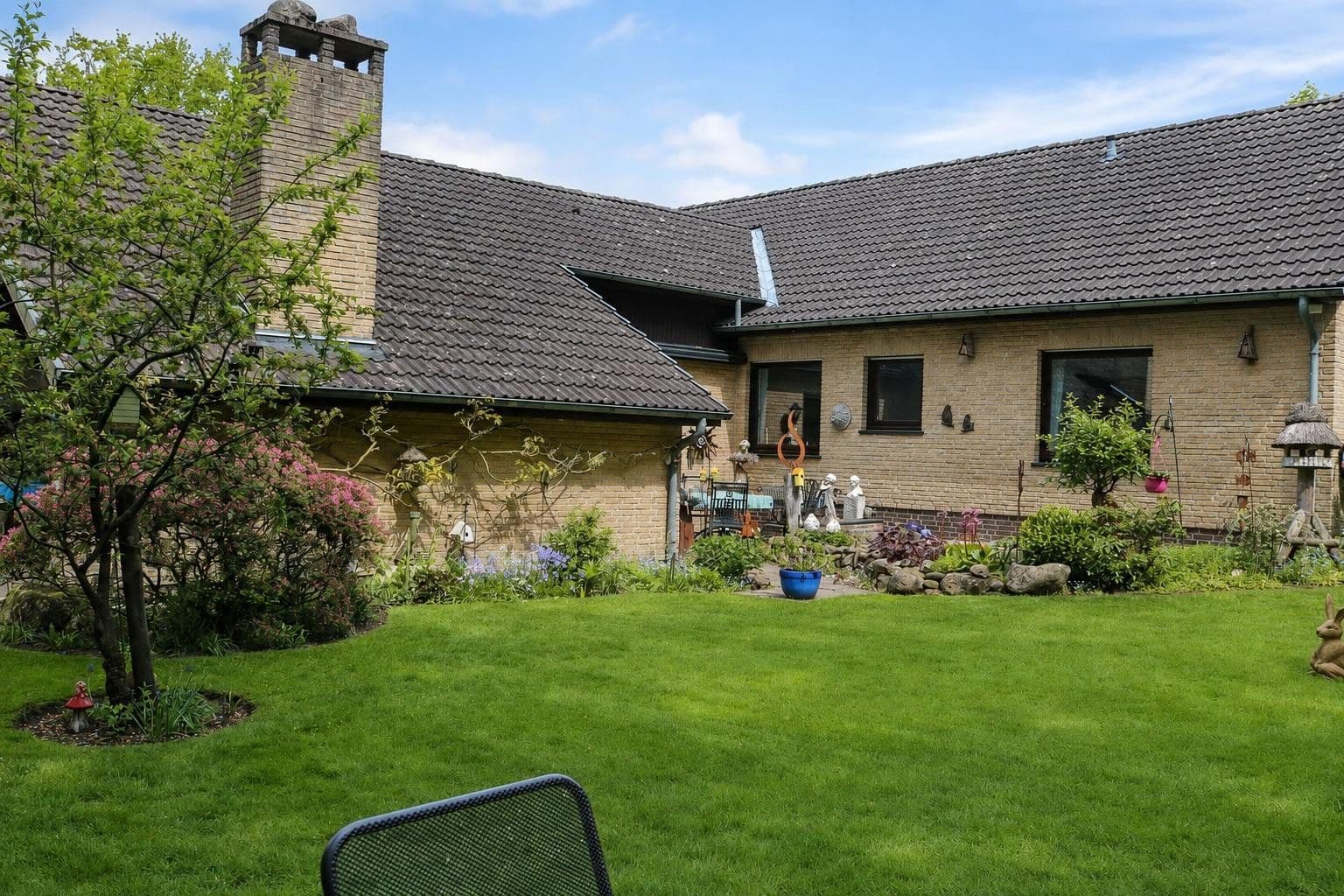 Prodej domu 204 m², pozemek 1.209 m², Hude (Oldenburg), Dolní Sasko Prodej domu 204 m², pozemek 1.209 m², Hude (Oldenburg), Dolní Sasko