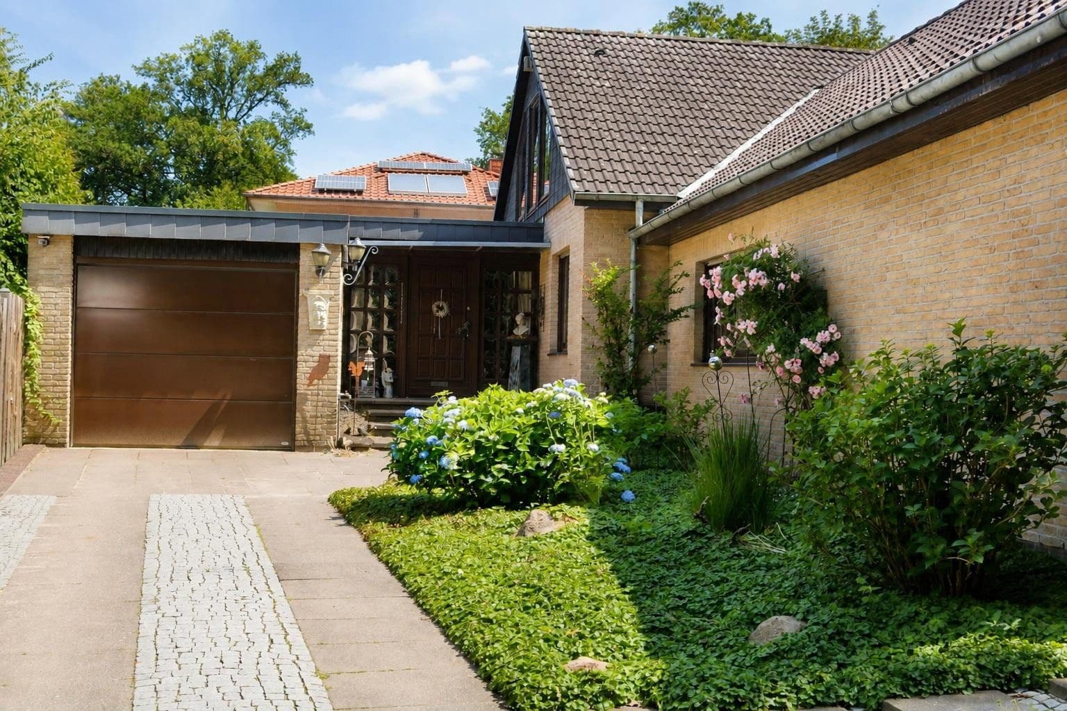 Prodej domu 204 m², pozemek 1.209 m², Hude (Oldenburg), Dolní Sasko Prodej domu 204 m², pozemek 1.209 m², Hude (Oldenburg), Dolní Sasko