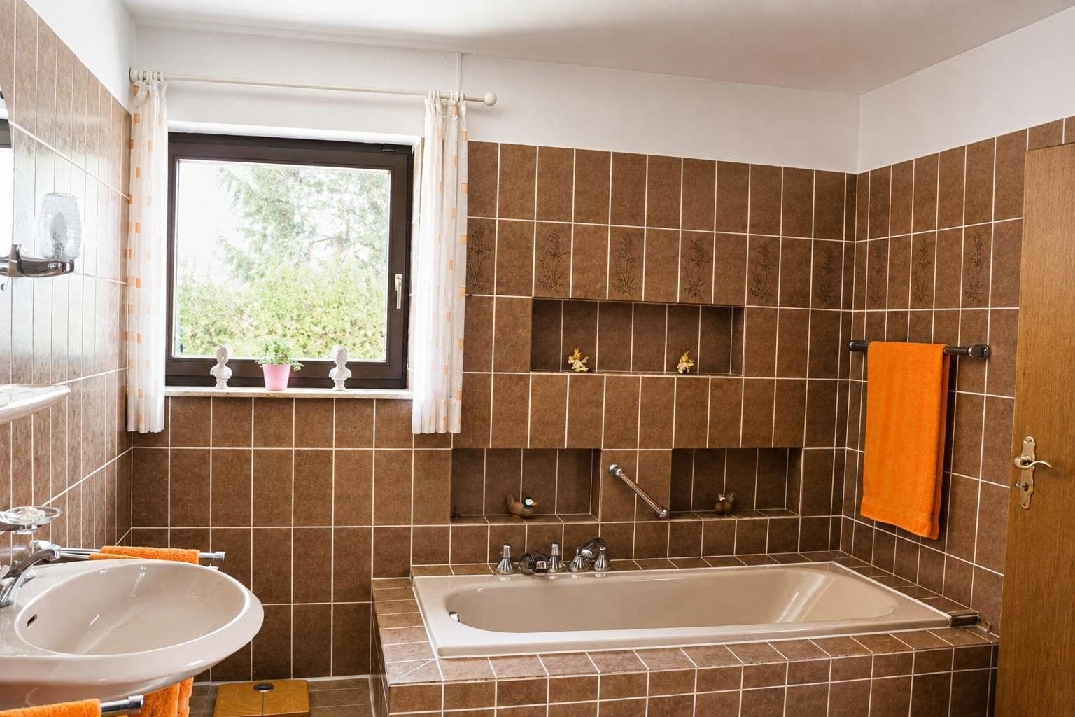 Prodej domu 204 m², pozemek 1.209 m², Hude (Oldenburg), Dolní Sasko Prodej domu 204 m², pozemek 1.209 m², Hude (Oldenburg), Dolní Sasko