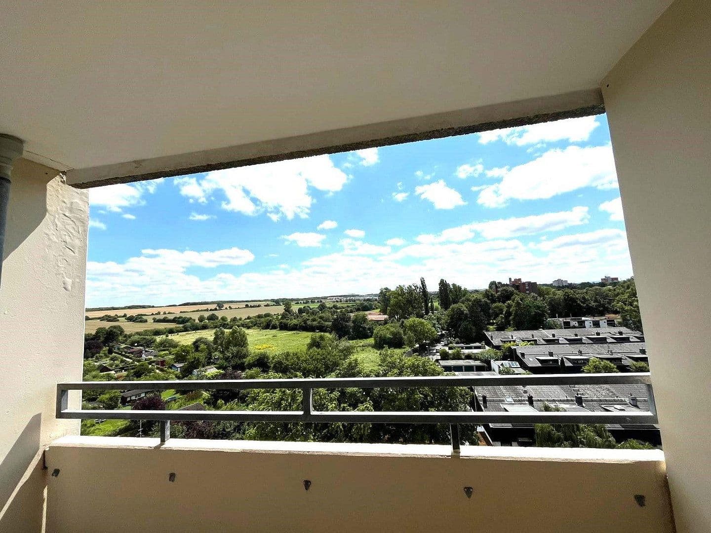 Pronájem bytu 1+1 31 m², Hannover, Dolní Sasko Pronájem bytu 1+1 31 m², Hannover, Dolní Sasko