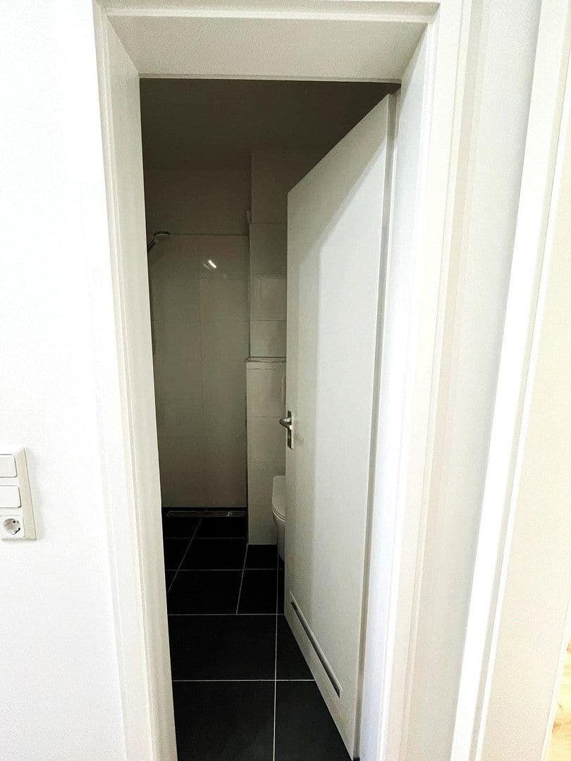 Pronájem bytu 1+1 31 m², Hannover, Dolní Sasko Pronájem bytu 1+1 31 m², Hannover, Dolní Sasko