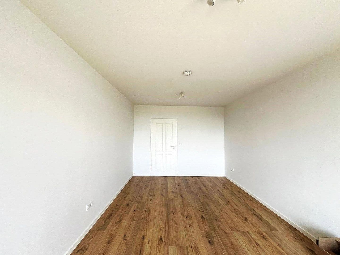 Pronájem bytu 1+1 31 m², Hannover, Dolní Sasko Pronájem bytu 1+1 31 m², Hannover, Dolní Sasko