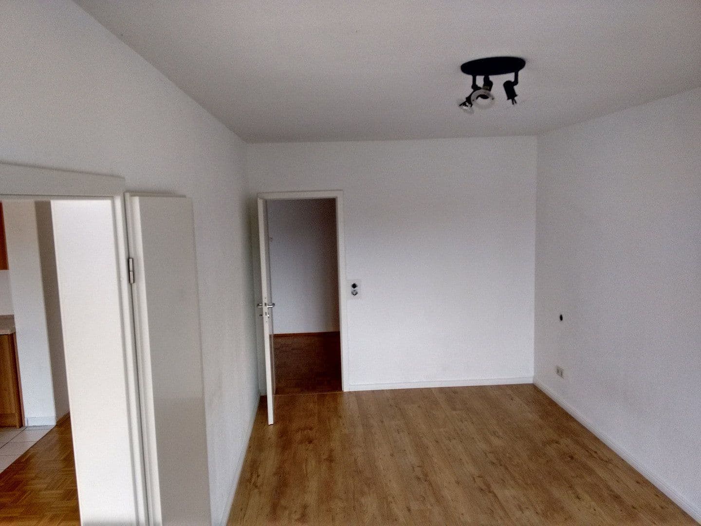 Prodej bytu 2+1 55 m², Schenefeld, Šlesvicko-Holštýnsko Prodej bytu 2+1 55 m², Schenefeld, Šlesvicko-Holštýnsko