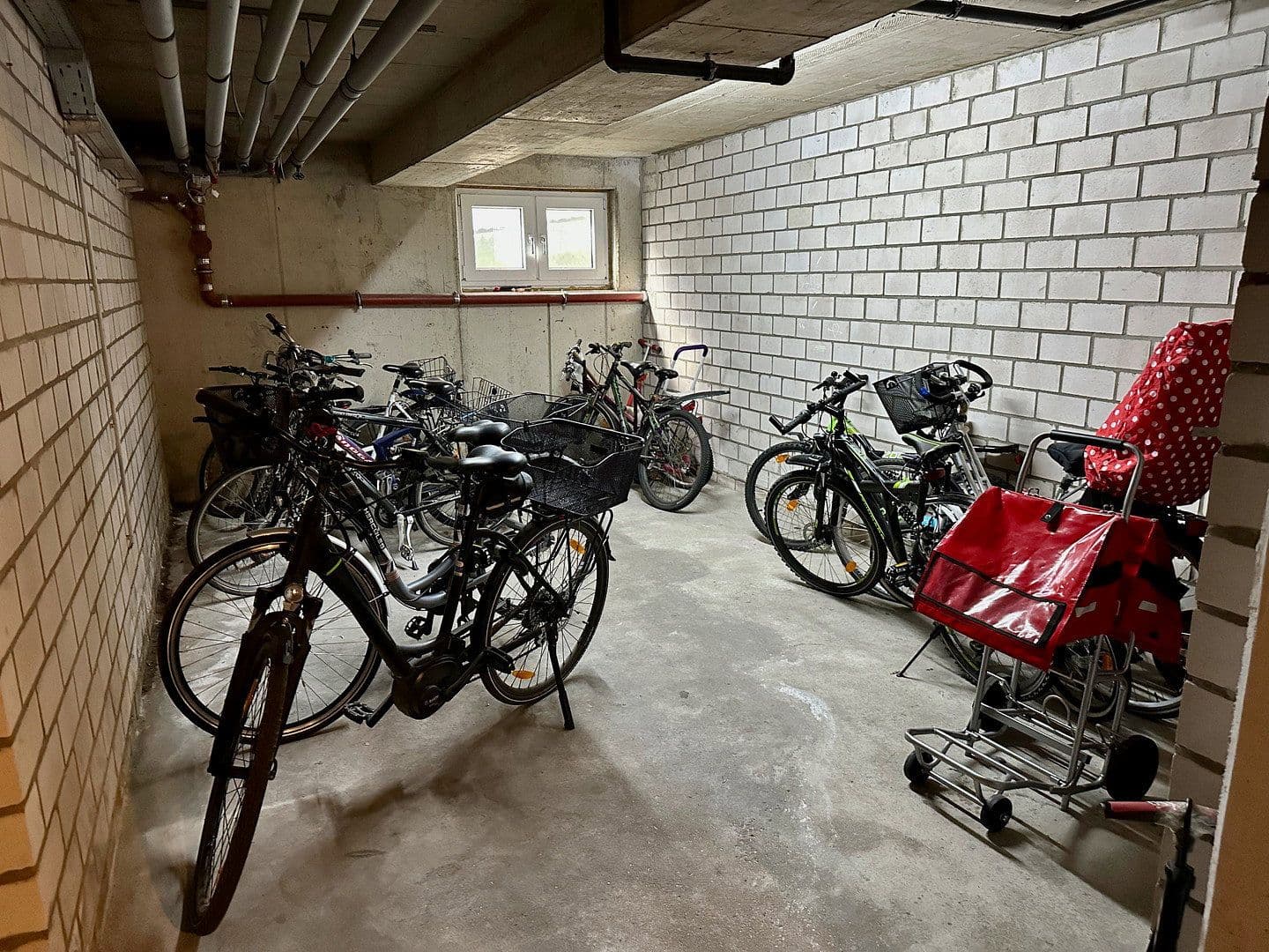 Pronájem bytu 2+1 59 m², Burgstr. 44, Leverkusen, Severní Porýní-Vestfálsko Pronájem bytu 2+1 59 m², Burgstr. 44, Leverkusen, Severní Porýní-Vestfálsko