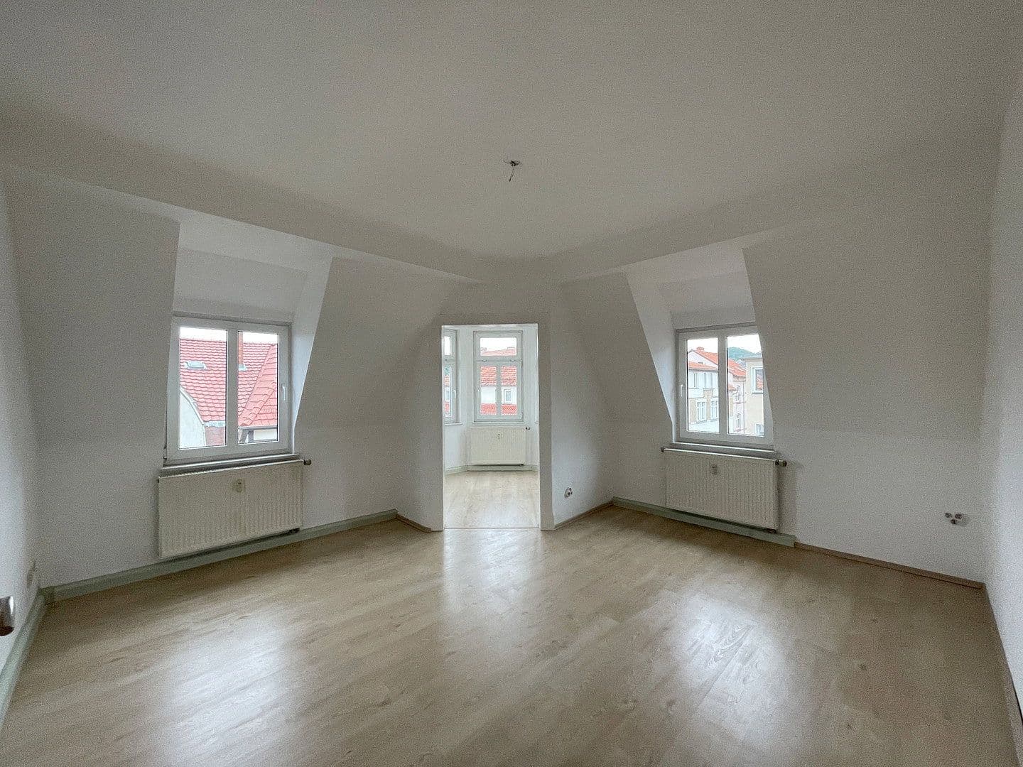 Pronájem bytu 5+1 125 m², Charlottenstraße 7, Eisenach, Durynsko Pronájem bytu 5+1 125 m², Charlottenstraße 7, Eisenach, Durynsko