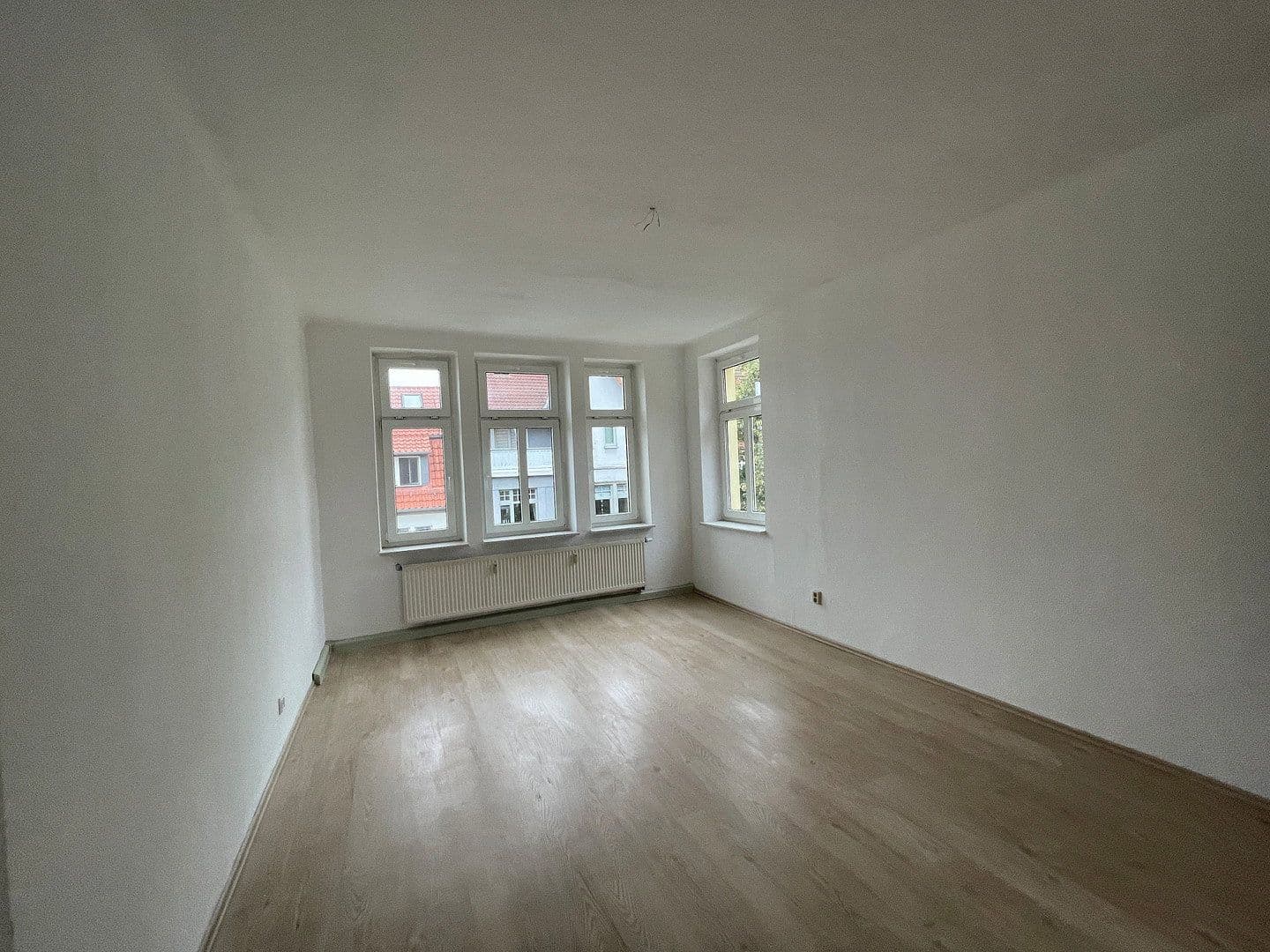 Pronájem bytu 5+1 125 m², Charlottenstraße 7, Eisenach, Durynsko Pronájem bytu 5+1 125 m², Charlottenstraße 7, Eisenach, Durynsko