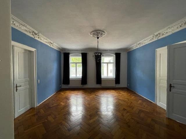 Pronájem bytu 6+1 180 m², Roßmäßlerstraße 7, Tharandt, Sasko Pronájem bytu 6+1 180 m², Roßmäßlerstraße 7, Tharandt, Sasko