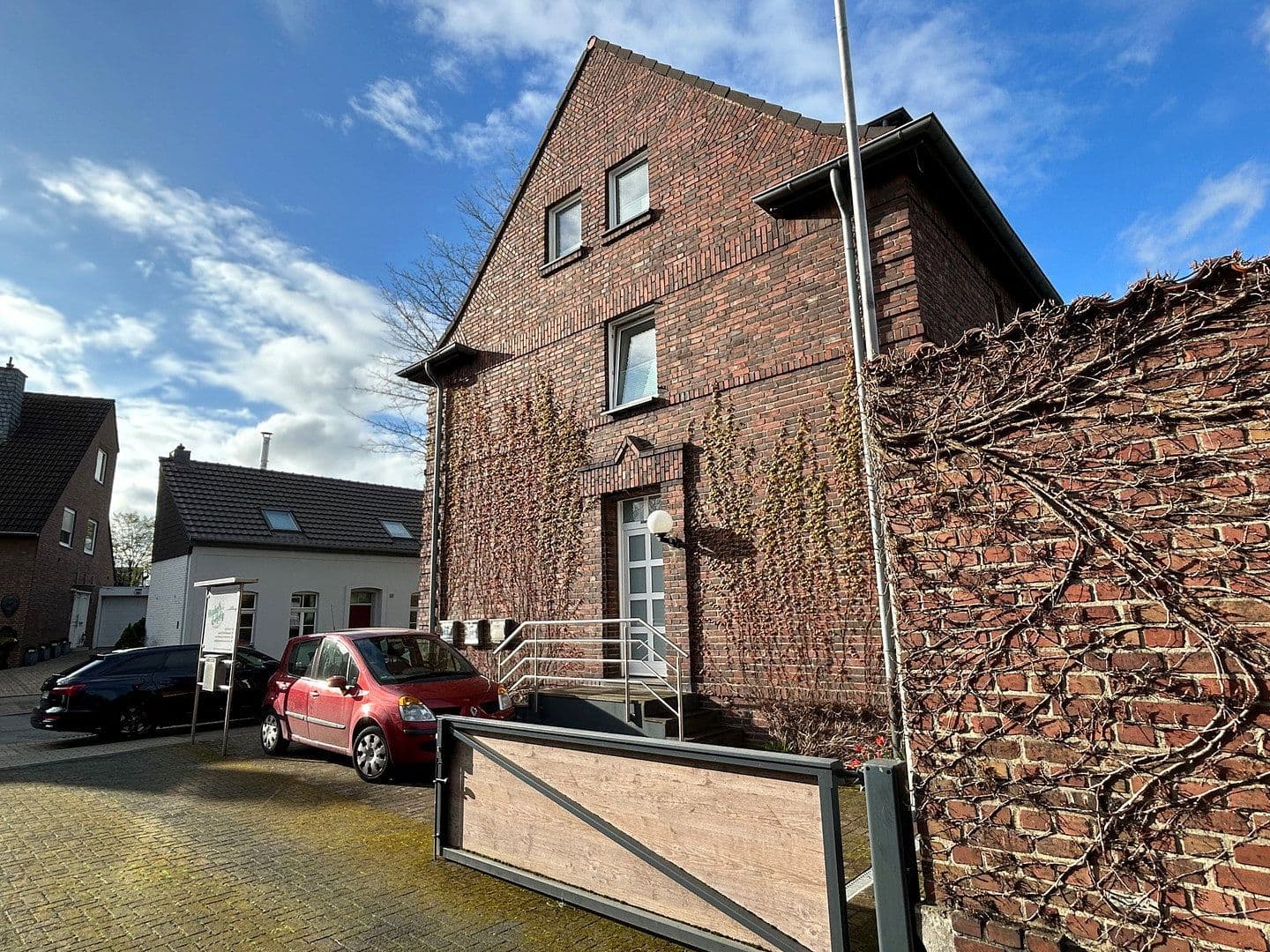 Pronájem bytu 2+1 55 m², Meerbusch, Severní Porýní-Vestfálsko Pronájem bytu 2+1 55 m², Meerbusch, Severní Porýní-Vestfálsko