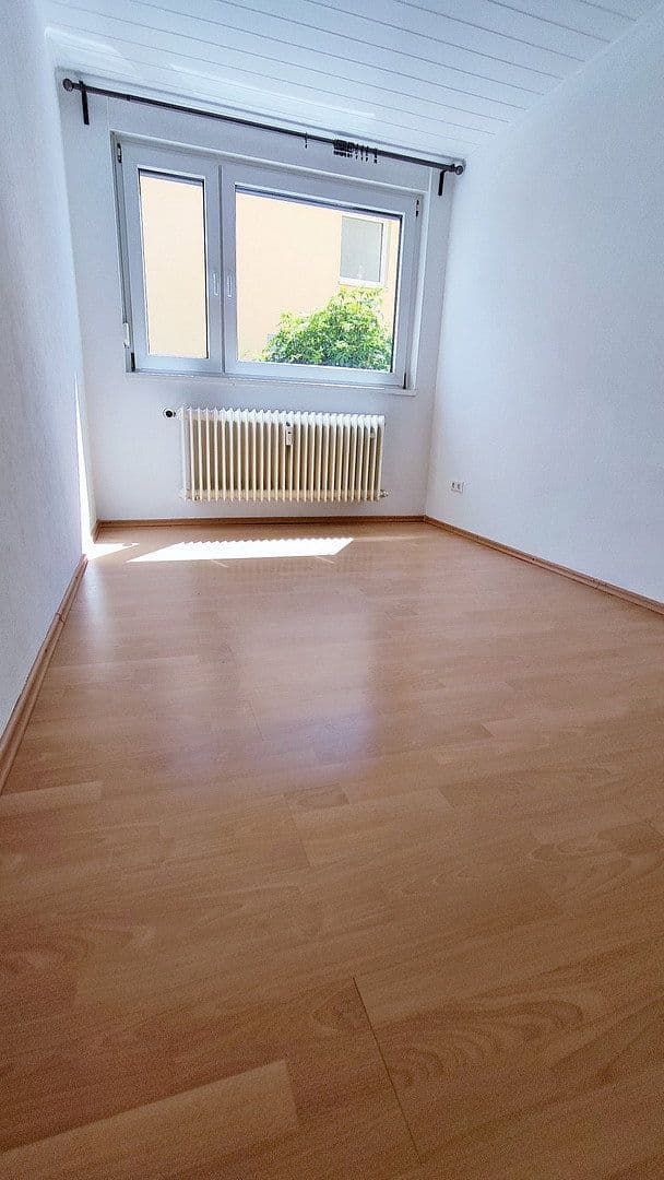 Pronájem bytu 3+1 83 m², Eppelheim, Bádensko-Württembersko Pronájem bytu 3+1 83 m², Eppelheim, Bádensko-Württembersko