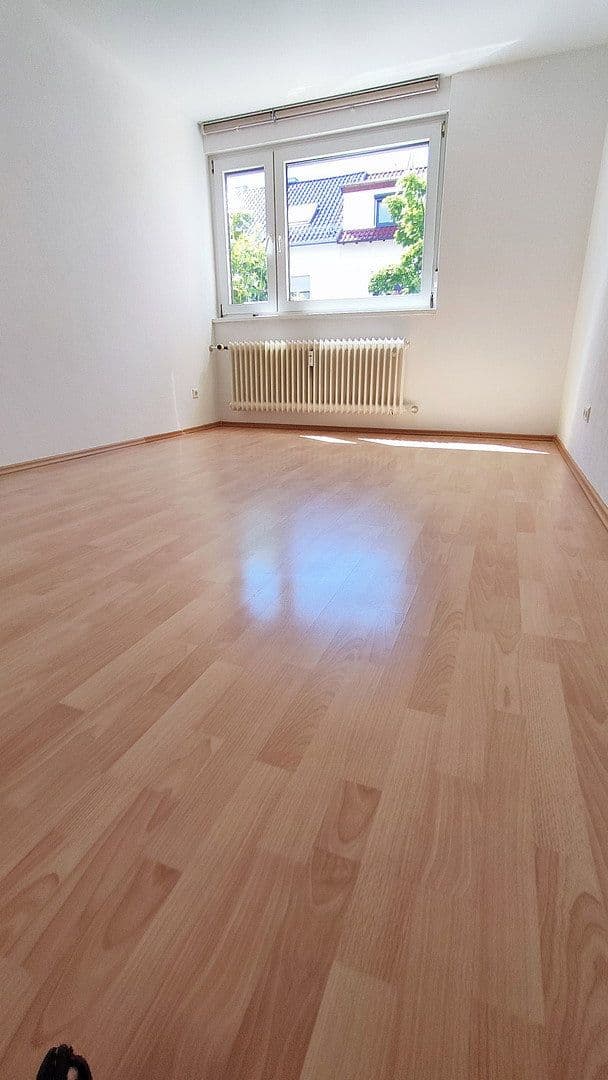 Pronájem bytu 3+1 83 m², Eppelheim, Bádensko-Württembersko Pronájem bytu 3+1 83 m², Eppelheim, Bádensko-Württembersko