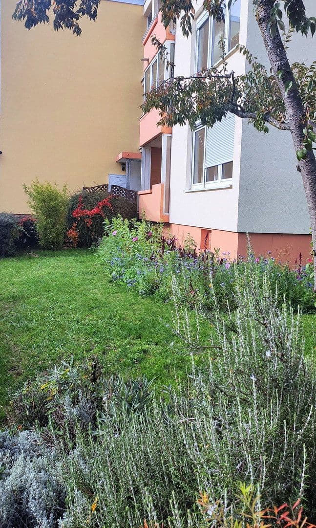 Pronájem bytu 3+1 83 m², Eppelheim, Bádensko-Württembersko Pronájem bytu 3+1 83 m², Eppelheim, Bádensko-Württembersko