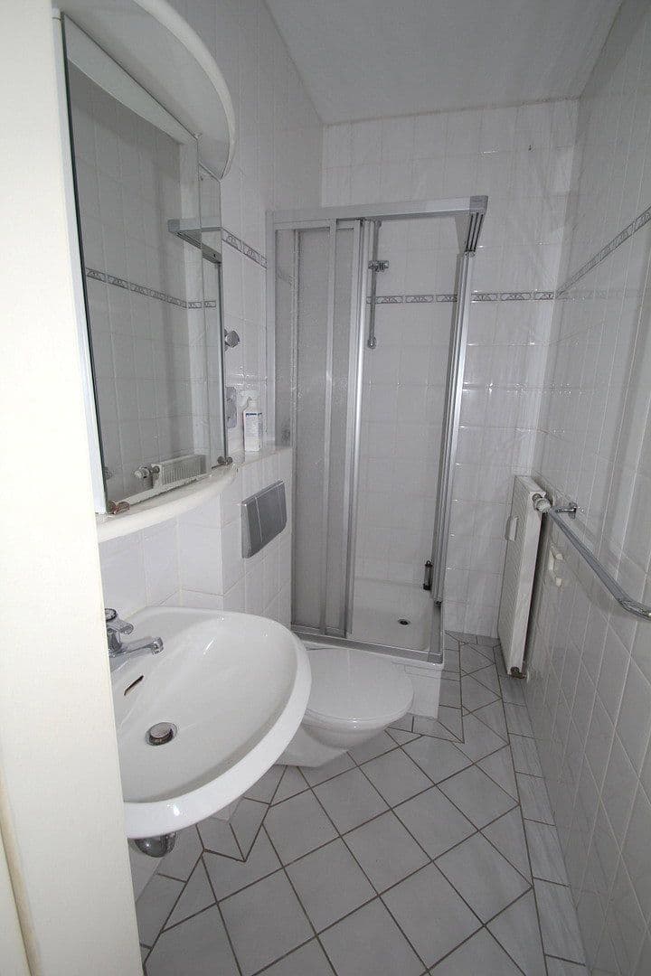 Pronájem bytu 1+1 35 m², Keplerstraße 24, Göttingen, Dolní Sasko Pronájem bytu 1+1 35 m², Keplerstraße 24, Göttingen, Dolní Sasko
