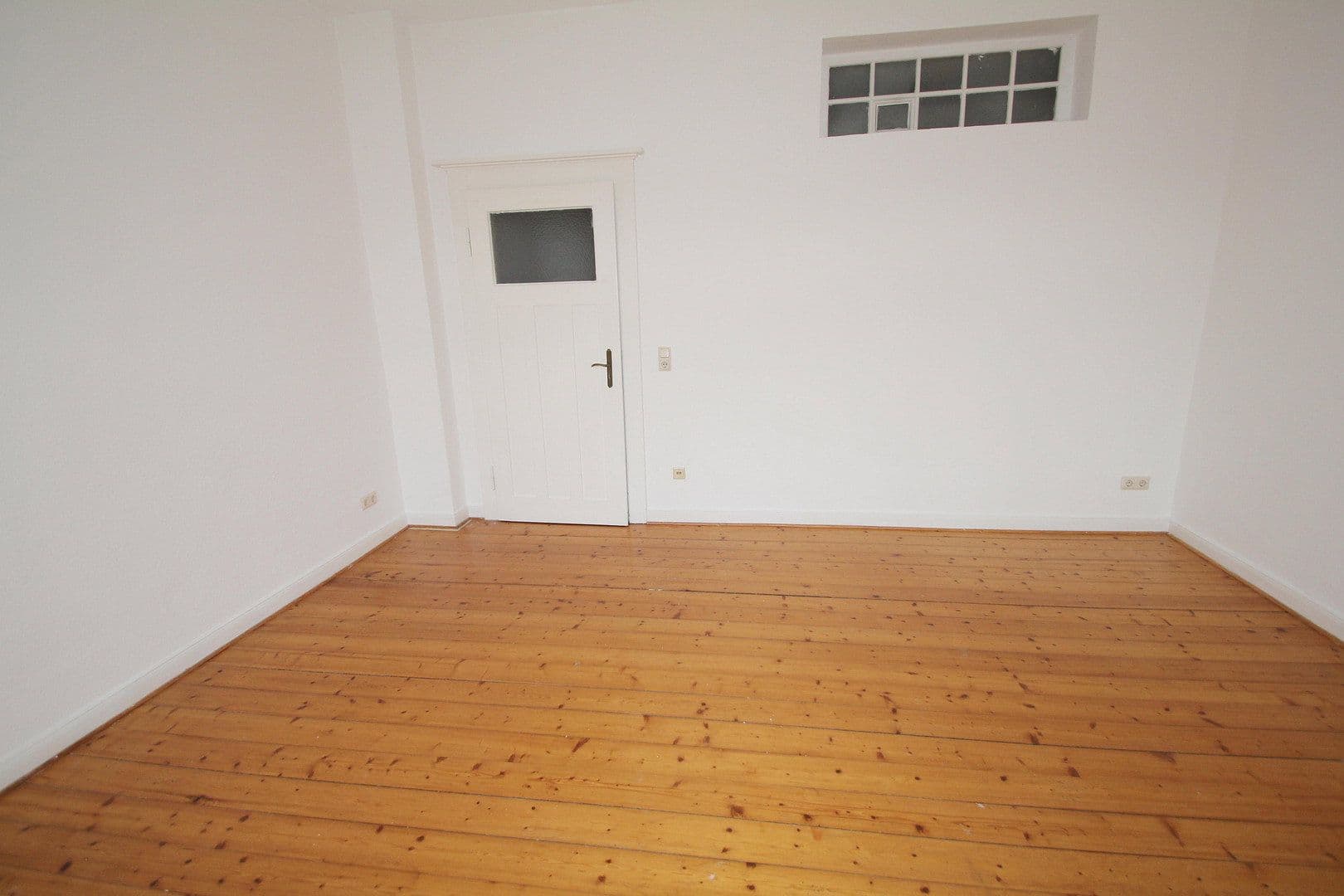 Pronájem bytu 1+1 35 m², Keplerstraße 24, Göttingen, Dolní Sasko Pronájem bytu 1+1 35 m², Keplerstraße 24, Göttingen, Dolní Sasko