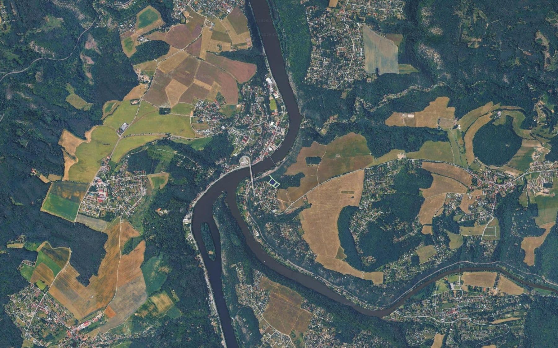 Prodej pozemku 5.284 m², Davle, Středočeský kraj Prodej pozemku 5.284 m², Davle, Středočeský kraj