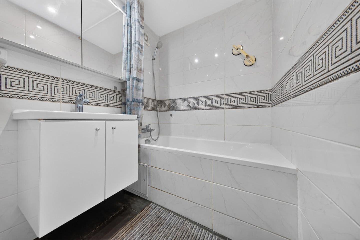 Prodej bytu 4+1 78 m², Pujmanové, Praha, Praha Prodej bytu 4+1 78 m², Pujmanové, Praha, Praha