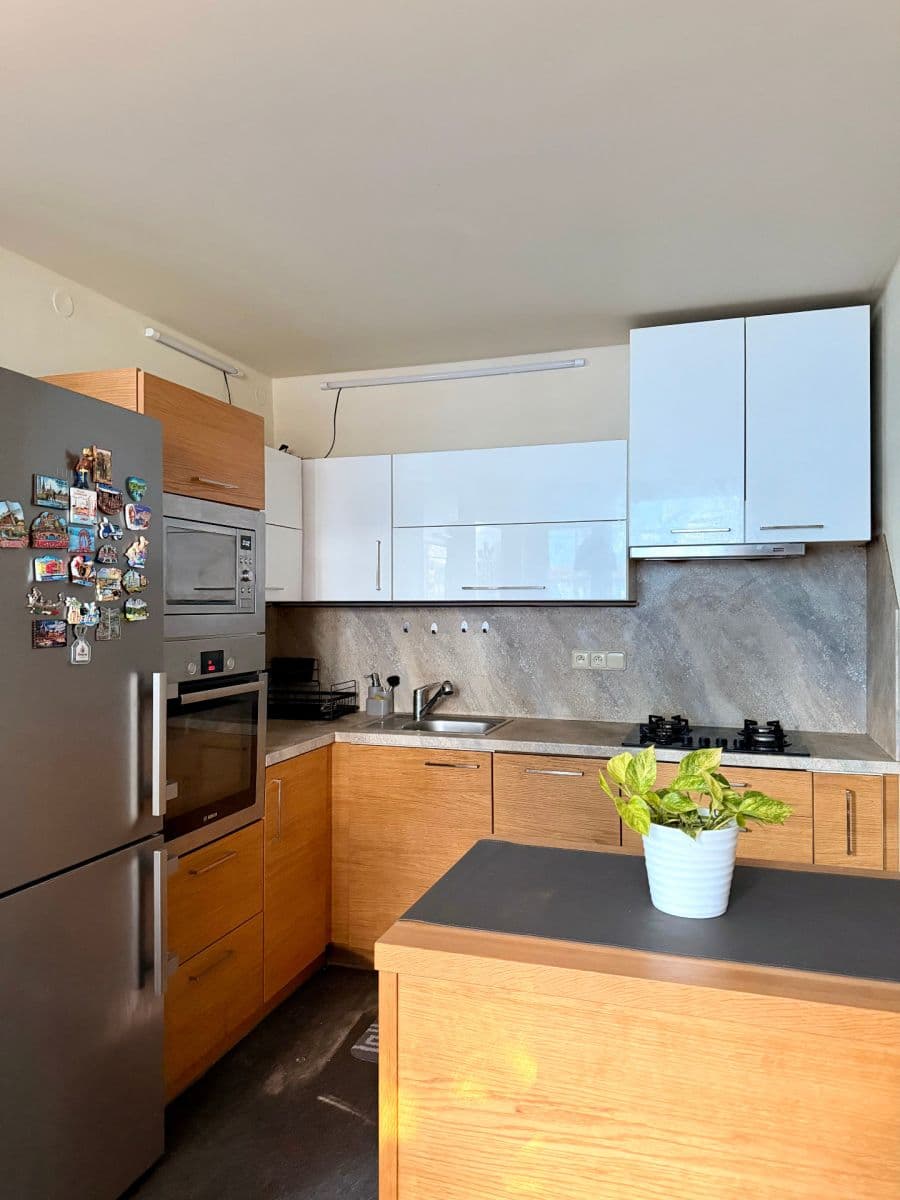Prodej bytu 4+1 78 m², Pujmanové, Praha, Praha Prodej bytu 4+1 78 m², Pujmanové, Praha, Praha