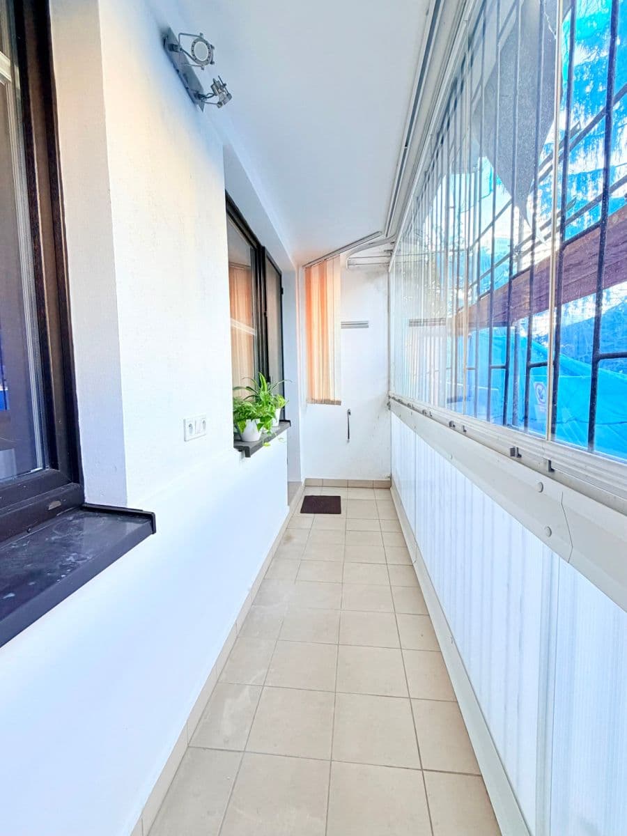 Prodej bytu 4+1 78 m², Pujmanové, Praha, Praha Prodej bytu 4+1 78 m², Pujmanové, Praha, Praha