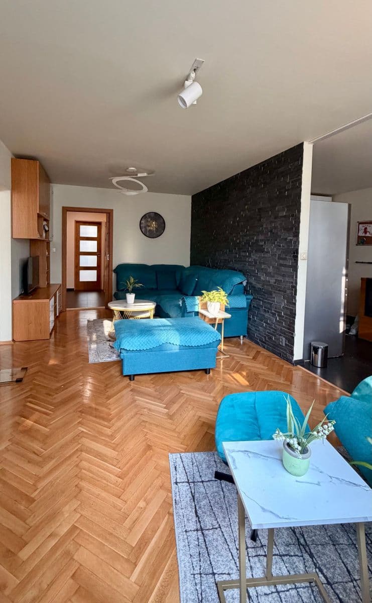 Prodej bytu 4+1 78 m², Pujmanové, Praha, Praha Prodej bytu 4+1 78 m², Pujmanové, Praha, Praha
