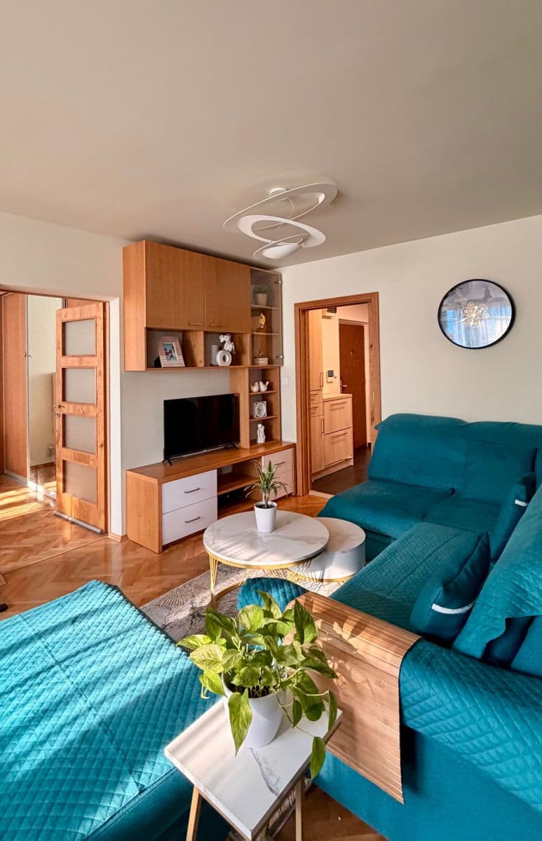 Prodej bytu 4+1 78 m², Pujmanové, Praha, Praha Prodej bytu 4+1 78 m², Pujmanové, Praha, Praha