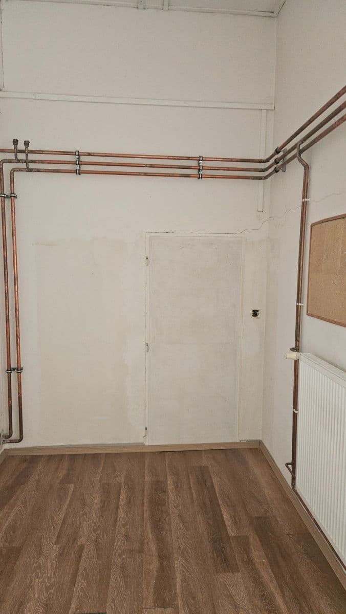 Pronájem nebytového prostoru 430 m², V Jamce, Rakovník, Středočeský kraj Pronájem nebytového prostoru 430 m², V Jamce, Rakovník, Středočeský kraj