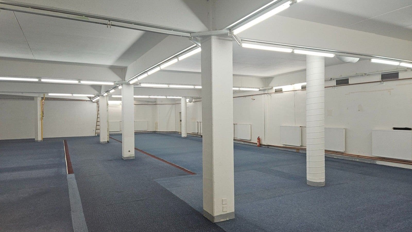 Pronájem nebytového prostoru 430 m², V Jamce, Rakovník, Středočeský kraj Pronájem nebytového prostoru 430 m², V Jamce, Rakovník, Středočeský kraj