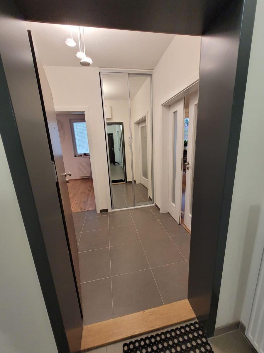 Prodej bytu 2+kk 56 m², T. G. Masaryka, Horoměřice, Středočeský kraj Prodej bytu 2+kk 56 m², T. G. Masaryka, Horoměřice, Středočeský kraj