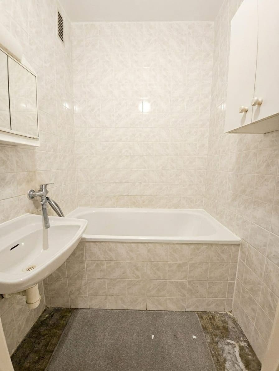 Prodej bytu 3+1 72 m², Františka Hajdy, Ostrava, Moravskoslezský kraj Prodej bytu 3+1 72 m², Františka Hajdy, Ostrava, Moravskoslezský kraj