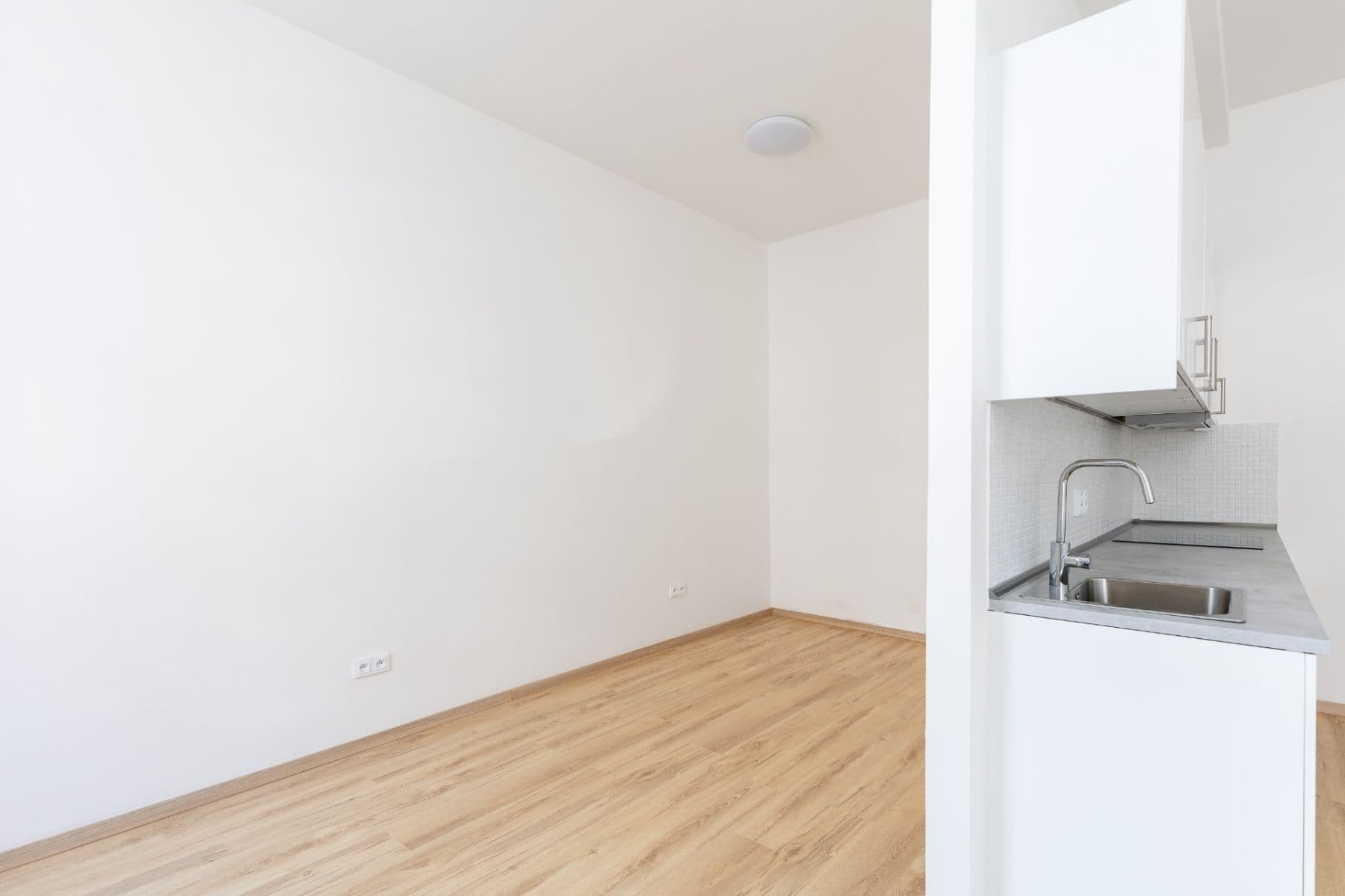 Pronájem bytu 1+kk 37 m², Františka Kadlece, Praha, Praha Pronájem bytu 1+kk 37 m², Františka Kadlece, Praha, Praha