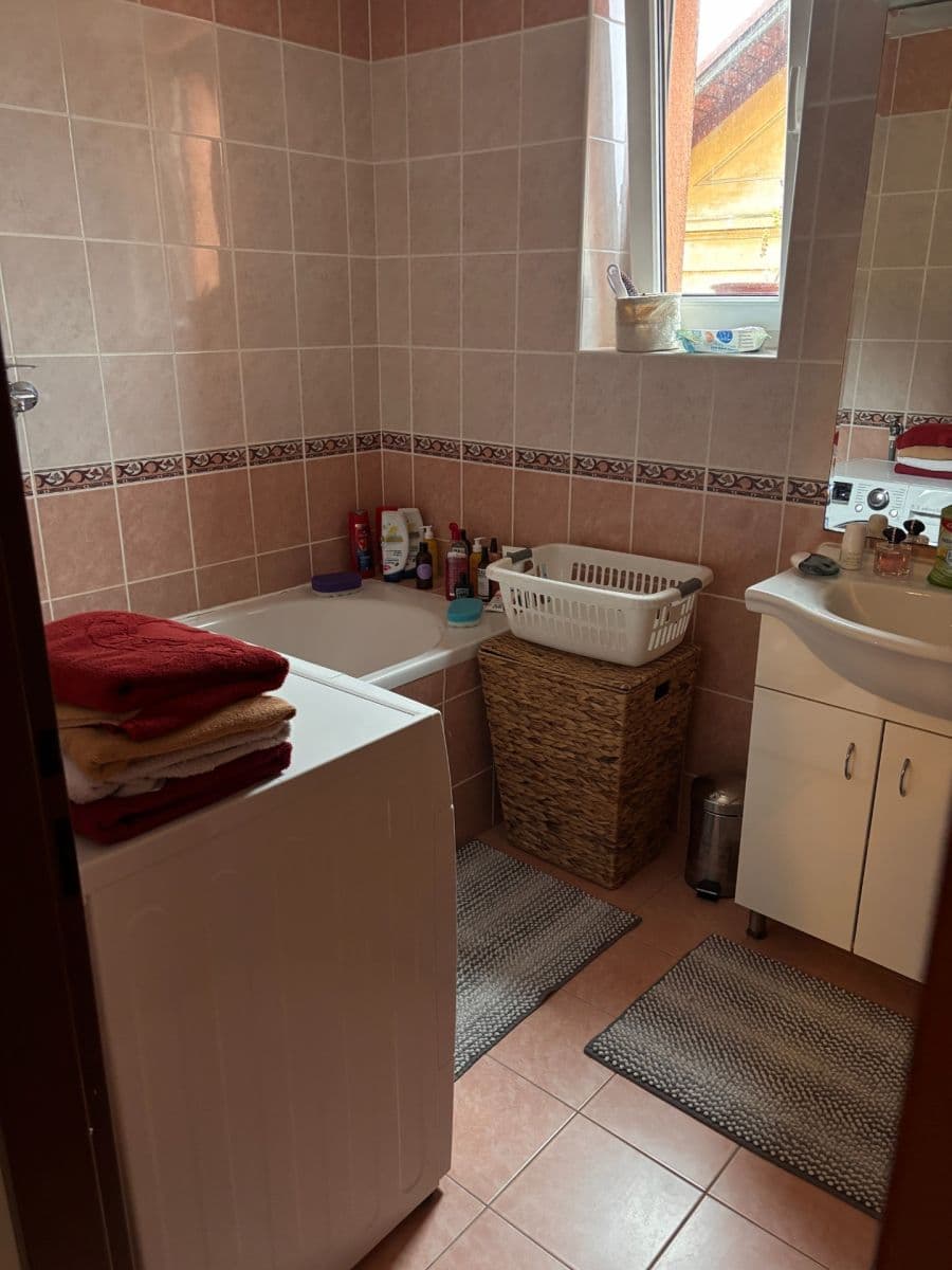 Pronájem nebytového prostoru 120 m², Nová Paka, Královéhradecký kraj Pronájem nebytového prostoru 120 m², Nová Paka, Královéhradecký kraj