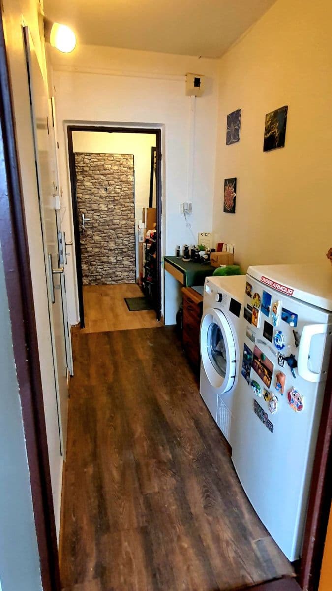 Pronájem bytu 1+kk 34 m², Káranská, Praha, Praha Pronájem bytu 1+kk 34 m², Káranská, Praha, Praha