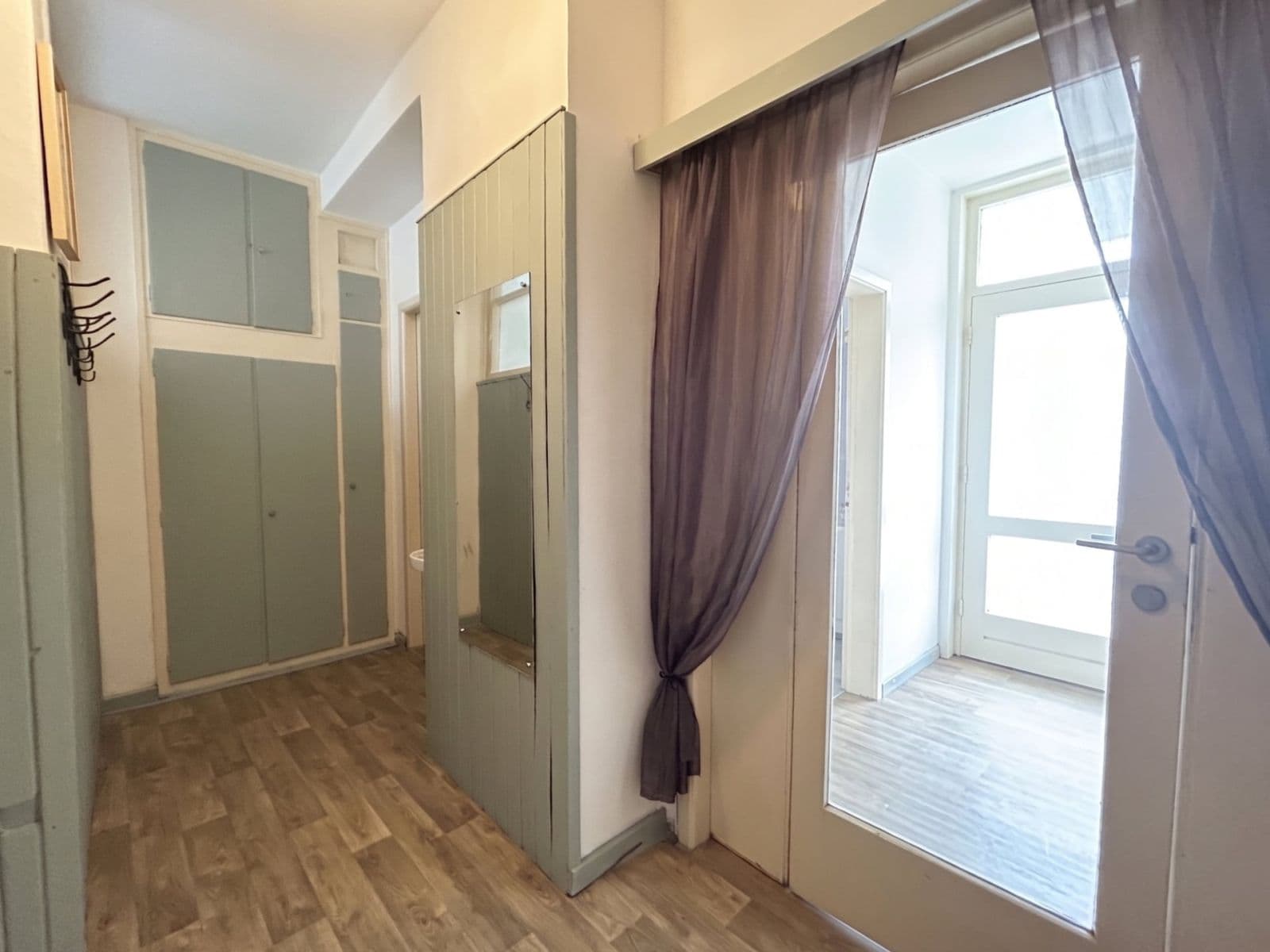 Pronájem bytu 2+1 73 m², Milady Horákové, Praha, Praha Pronájem bytu 2+1 73 m², Milady Horákové, Praha, Praha