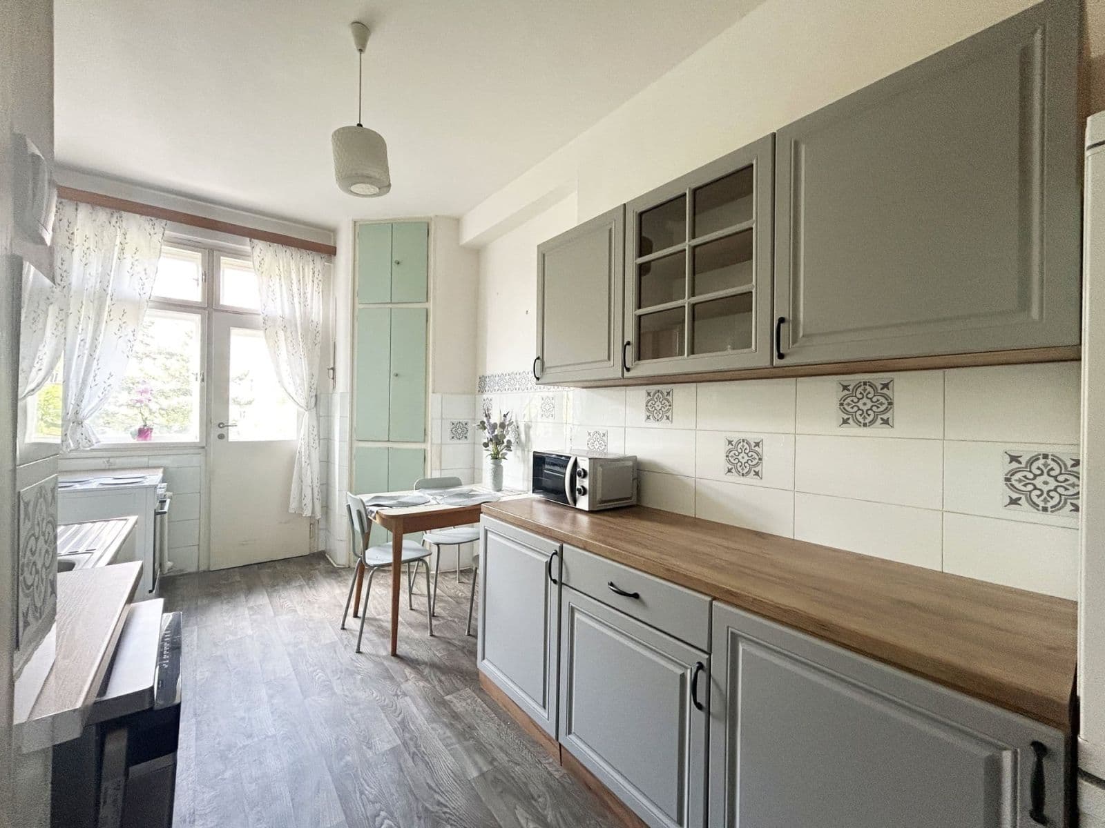 Pronájem bytu 2+1 73 m², Milady Horákové, Praha, Praha Pronájem bytu 2+1 73 m², Milady Horákové, Praha, Praha