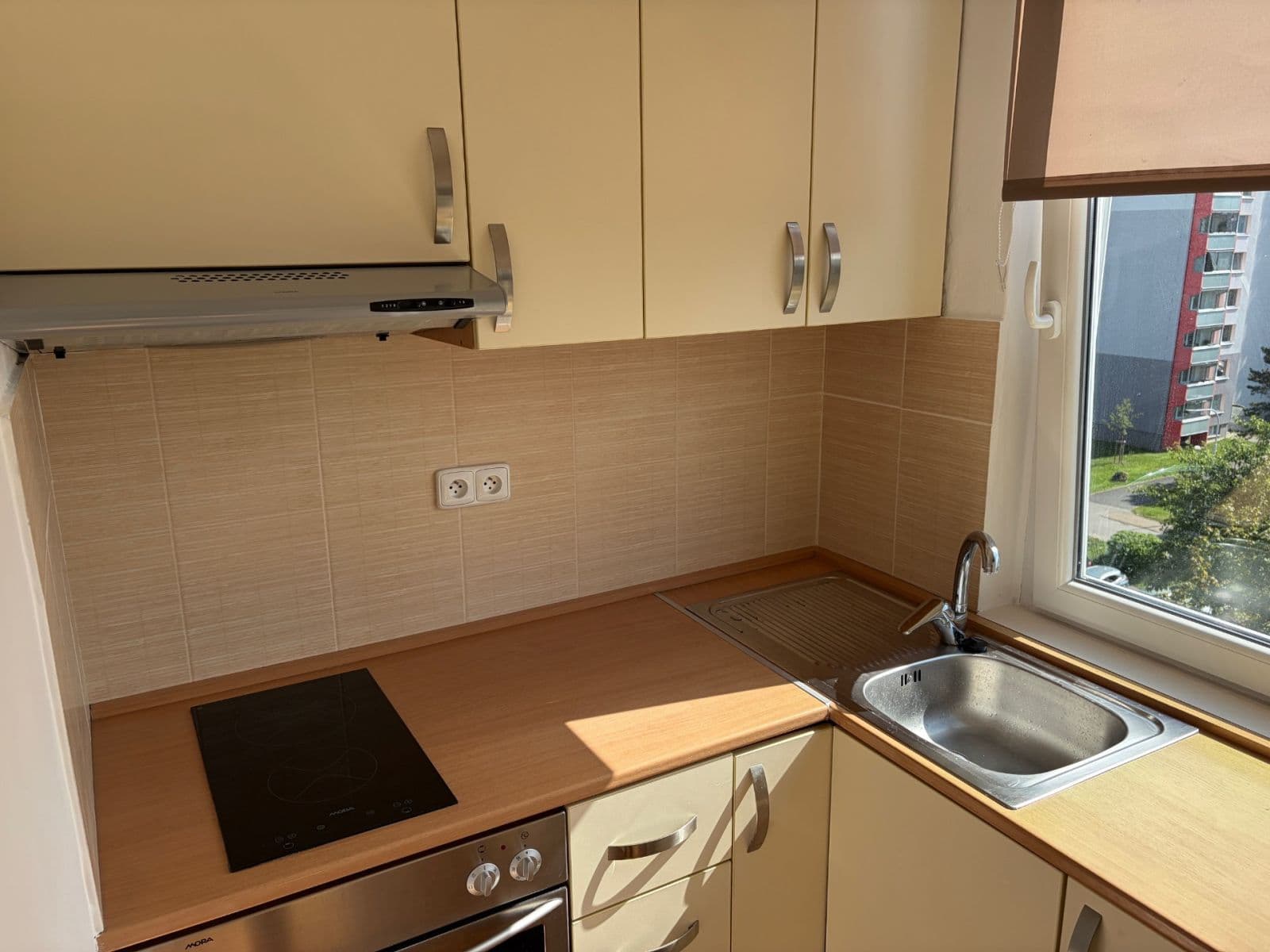 Pronájem bytu 1+kk 30 m², Angelovova, Praha, Praha Pronájem bytu 1+kk 30 m², Angelovova, Praha, Praha