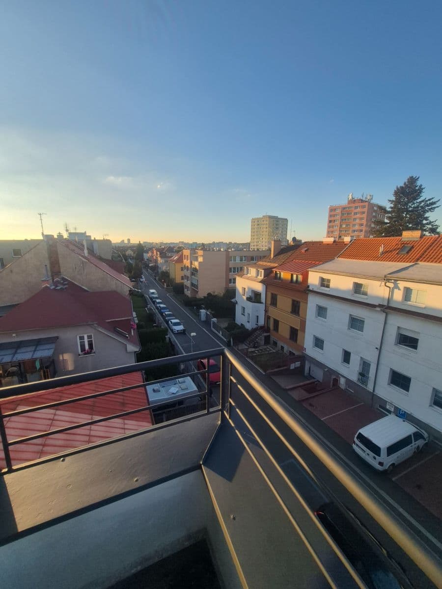 Pronájem bytu 3+1 75 m², Královická, Praha, Praha Pronájem bytu 3+1 75 m², Královická, Praha, Praha