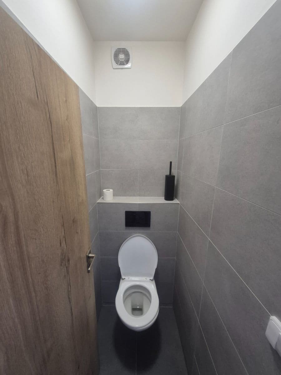 Pronájem bytu 3+1 75 m², Královická, Praha, Praha Pronájem bytu 3+1 75 m², Královická, Praha, Praha