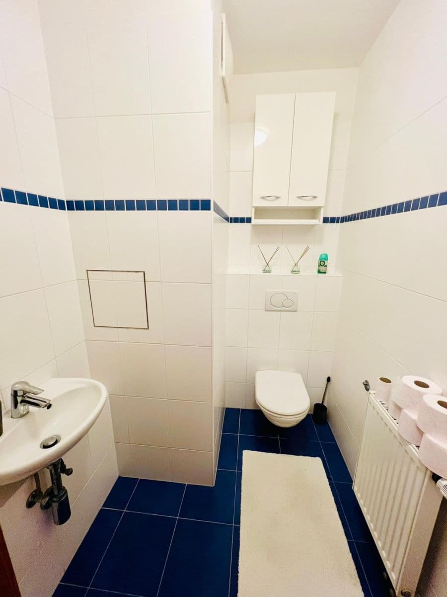 Pronájem bytu 3+kk 80 m², Babická, Praha, Praha Pronájem bytu 3+kk 80 m², Babická, Praha, Praha
