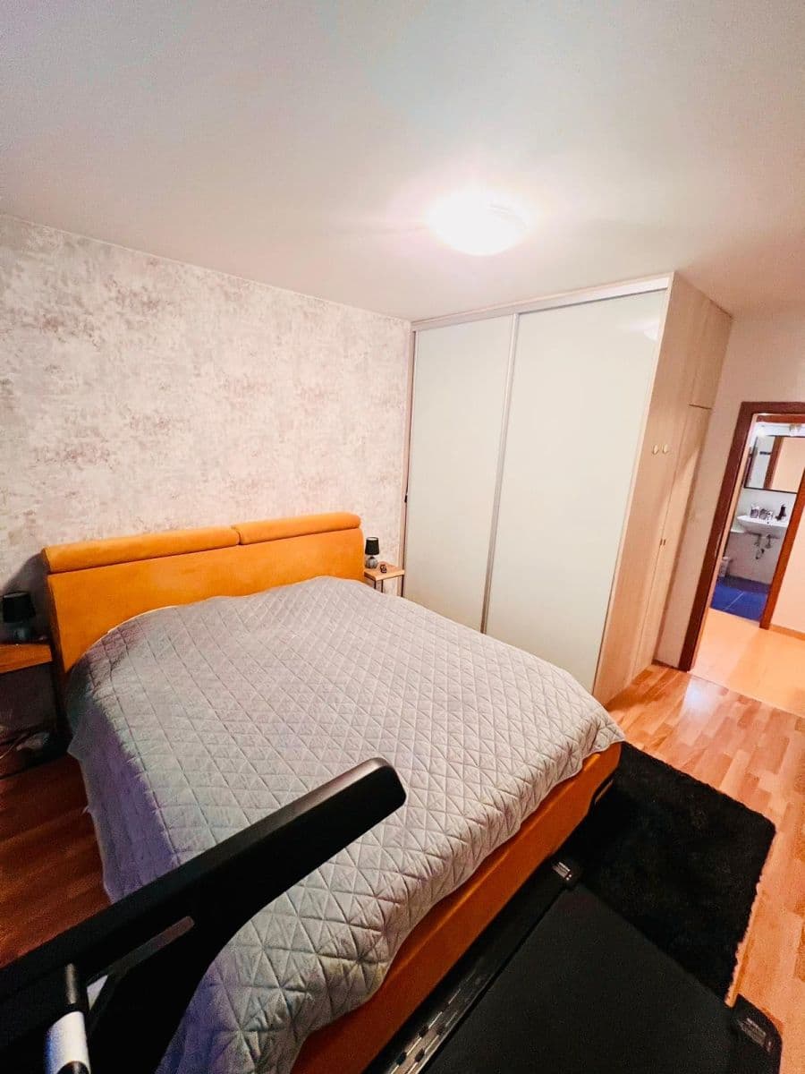 Pronájem bytu 3+kk 80 m², Babická, Praha, Praha Pronájem bytu 3+kk 80 m², Babická, Praha, Praha