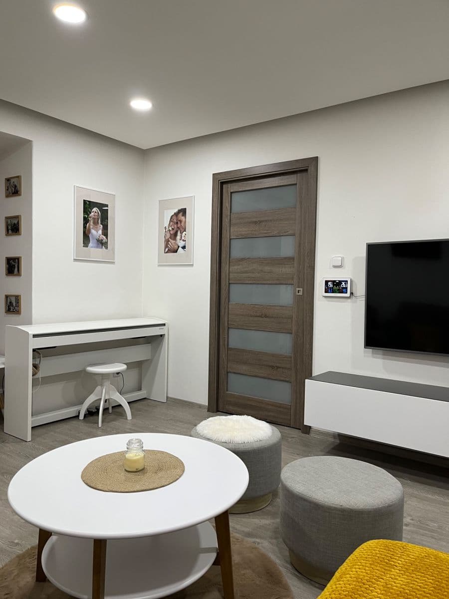Prodej bytu 2+kk 50 m², Laurinova, Mladá Boleslav, Středočeský kraj Prodej bytu 2+kk 50 m², Laurinova, Mladá Boleslav, Středočeský kraj